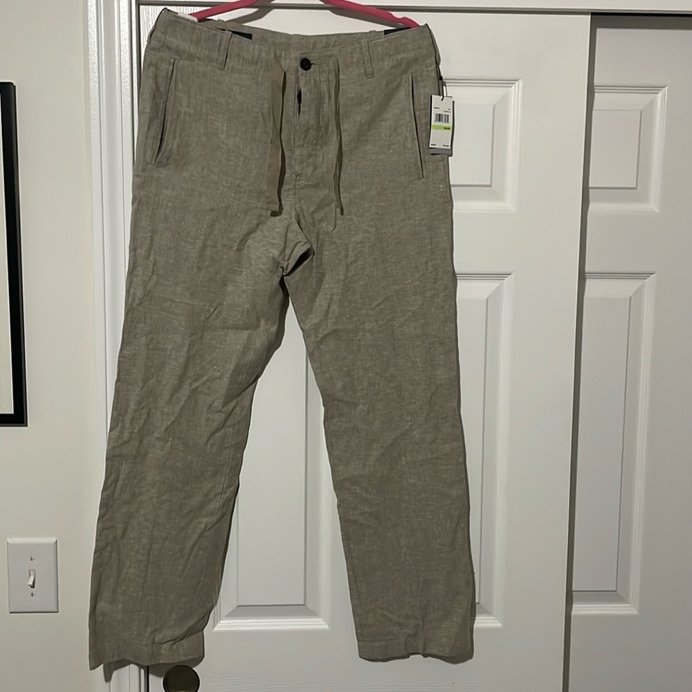 NWT Perry Ellis pants. 30x30.